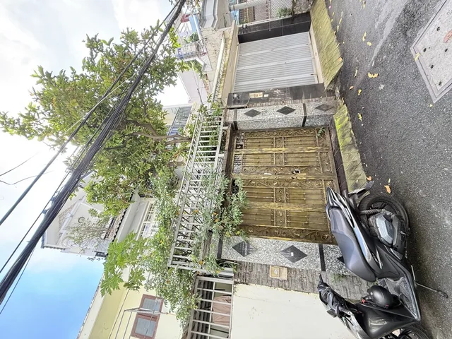 4 tầng ,75m2, sổ hồng riêng, hẽm xe hơi thông