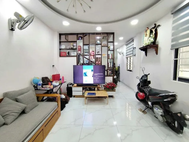 O1870 💖 sát cầu Băng Ky Bình Thạnh, SHR, Vuông, 2 tầng, 4.2x14m, 7.x tỷ