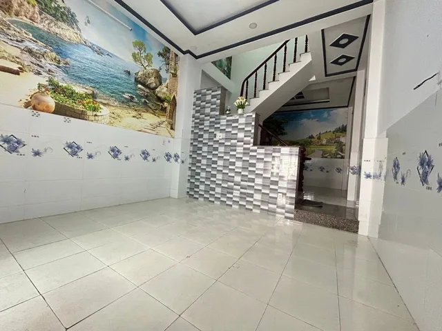 Chỉ 4.95 tỷ - Nhà đẹp Đường số 10 Bình Tân - Sát hẻm xe hơi - Giáp Tân Phú - 49m2