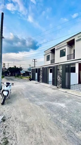 Nhà trả góp chỉ với 700 triệu ngay Cổng 11- P.Phước Tân, Nhà có GPXD và Hoàn Công