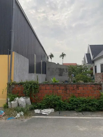 30/12/2025.Bán đất 90m² ngang 5m . đường nhựa 9m. giá 2.45 tỷ Đông Sơn. Liên hệ 0362558882