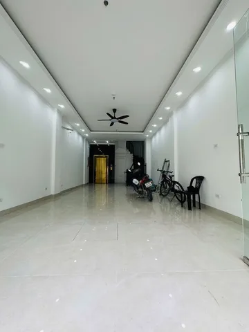 Bán nhà mặt phố Hồ Tùng Mậu 65m² – 8 tầng thang máy – đối diện ĐH Thương Mại – 39 tỷ
