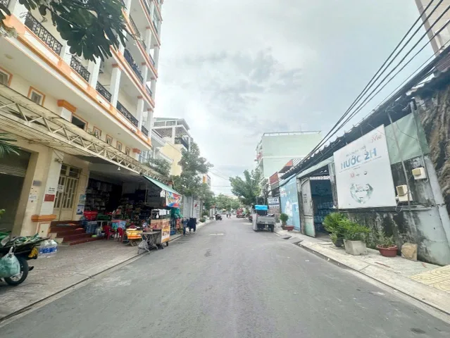 Bán  2 mặt tiền đường lớn 298m² giá 31 tỷ Phường Phú Thuận