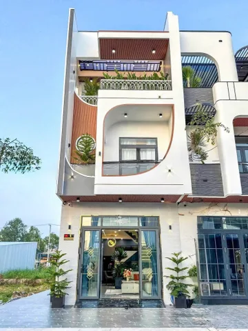 BÁN CĂN NHÀ PHỐ 3 LẦU MỚI XÂY CỰC ĐẸP , KHU ĐỒNG BỘ , HẺM 9M. NGAY TRUNG TÂM QUẬN 12 DT(5X16M)