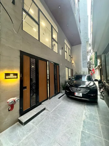 BÁN TÒA NHÀ CHDV ĐƯỜNG HOÀNG VĂN THÁI. 110M2 - 8 TẦNG. THANG MÁY. 23 PHÒNG.