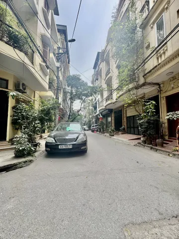BÁN NHÀ NGÕ Ô TÔ TRÁNH ĐƯỜNG QUAN NHÂN. 70M2 - 5 TẦNG. KINH DOANH.
