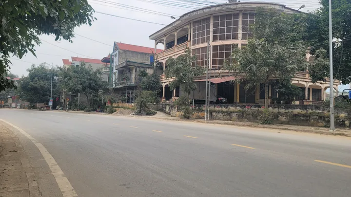833m2 mặt đường QL6, full thổ cư, lô góc 2 mặt tiền cách KĐT Trung Minh chỉ 3 phút di chuyển