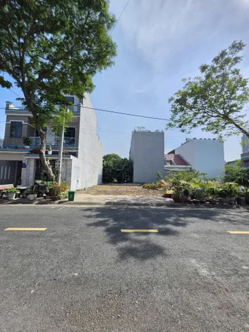 Bán đất 150m² giá 5.8 tỷ Phường Đông Hòa Kdc Châu Thới