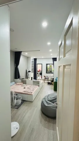 Gần hẻm 1 Hoàng Việt , khách sạn Đệ Nhất, Khu phân lô đắt giá Tân Bình, gần công viên thoáng mát, Ô tô ngủ trong nhà, 68M2 , 6 Phòng ngủ, 4 Tầng , hơn 12 tỷ xíu