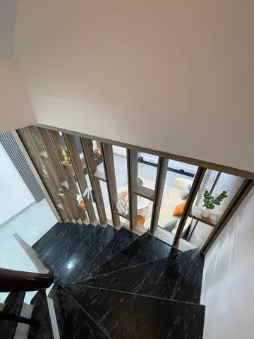 Mua bán nhà Trung tâm Ngọc Lâm - khu phỗ lõi - cách 10m ra Ô tô tránh - Full tiện ích