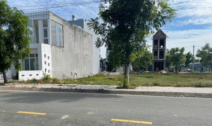 BÁN ĐẤT KHU ĐÔ THỊ – MẶT TIỀN 60M – GIÁ 11TR/M² – CÁCH SÂN BAY LONG THÀNH 5KM – PHÁP LÝ HOÀN CHỈNH