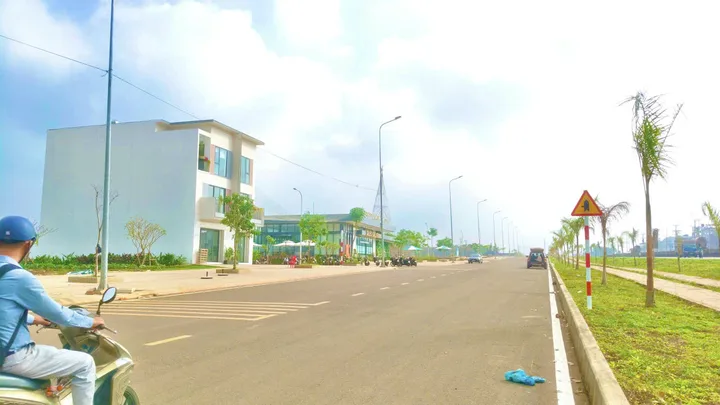 Đất thổ cư kề khu hành chính Dầu Giây, chỉ 19.5tr/m2, 100m2 full thổ cư, shr