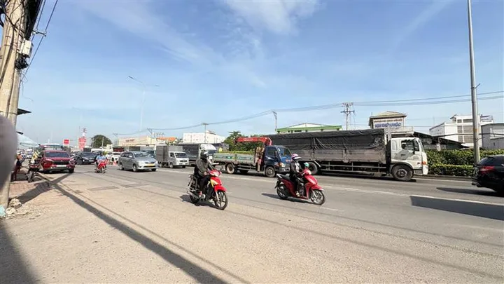 Bán đất Mt Ql1A 9875m² Quận 12