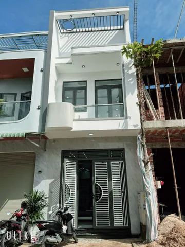 Bán gấp nhà 1 trệt 1 lầu sổ riêng thổ cư gần cổng sau Văn Miếu Trấn Biên, TT 600tr nhận nhà ở ngay