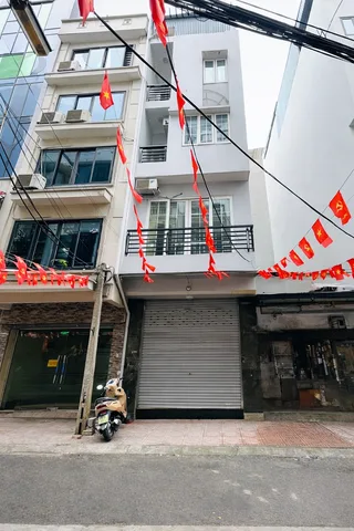 Bán nhà đẹp phân lô ô tô Nguyễn Xiển! Vỉa hè, ô tô tránh – 50m2 x 6 tầng – Chỉ 25 tỷ