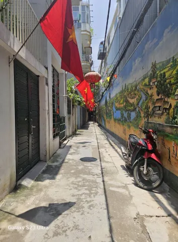 BÁN TÒA NHÀ CHDV ĐƯỜNG HOÀNG HOA THÁM. 130M2 - 6 TẦNG. THANG MÁY. 27 PHÒNG