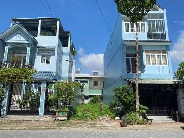 Bán đất 105m² ngang 5m giá 1.7 tỷ KDC phường 9 nay là Phường Long Châu