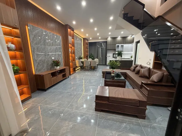 Bán nhà 121m² ngang 6.13m giá 3.7 tỷ Phường Vân Phú