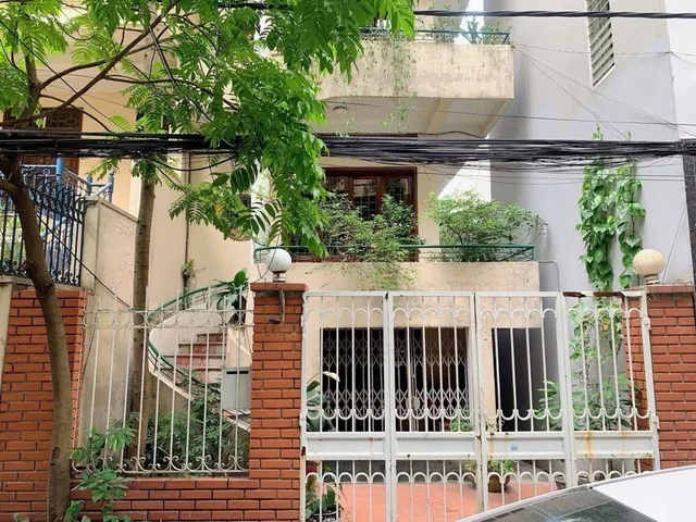Bán nhà đẹp phân lô ô tô Nguyễn Viết Xuân! Biệt thự sân vườn cổ kính – 112m2 x 4 tầng – Chỉ 34.5 tỷ