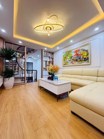 Bán nhà đẹp Khương Hạ! Ô tô đỗ cổng, dân xây, nội thất long lanh – 35/38m2 x 5 tầng – Chỉ 9.85 tỷ