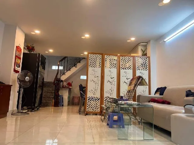 Gấp bán nhà 5 tầng sổ hồng riêng, pháp lý chuẩn, phú nhuận