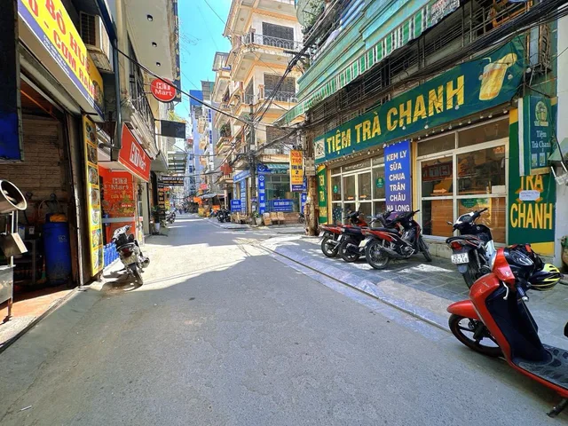 BÁN TÒA NHÀ CHDV PHỐ DOÃN KẾ THIỆN. 9 TẦNG. THANG MÁY. 28 PHÒNG.