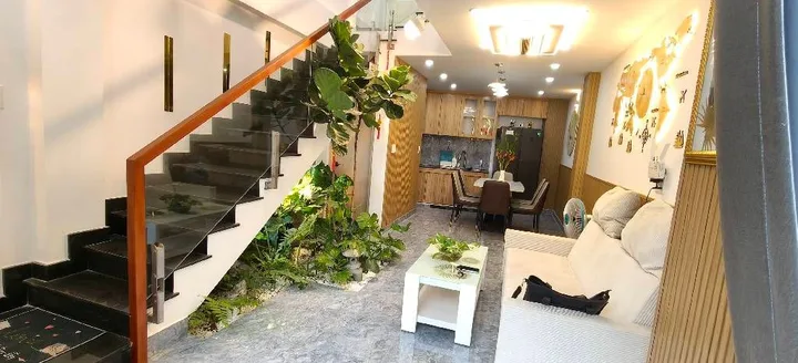 NHÀ ĐẸP 5 TẦNG .BIA CHIẾN THẮNG TÂN TẠO BÌNH TÂN