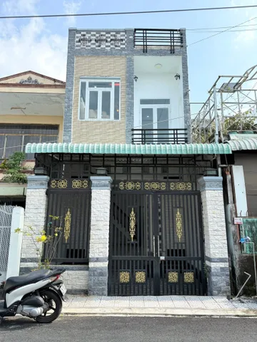 Nằm ngay khu vực trung tâm thị trấn Củ Chi, đường Phạm Văn Chèo thông thoáng, dân cư đông đúc chỉ 940 triệu.SHR 4x20