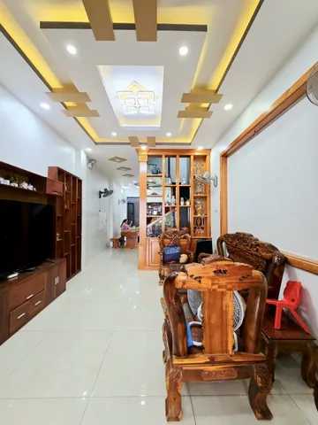 🚗 BÁN NHÀ 4 TẦNG - 78M2( 4*19.5), HOÀN CÔNG ĐỦ - KHÔNG QH, Ở NGAY ĐÓN TẾT - NHÀ HẺM XE HƠI - GẦN ĐHTC MAKERTING, CHỢ LÒ LU - LONG TRƯỜNG, THỦ ĐỨC.(A)