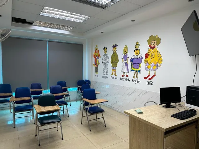 BÁN TÒA NHÀ ĐƯỜNG LÊ TRỌNG TẤN. 130M2 XÂY 9 TẦNG. THANG MÁY. KINH DOANH.