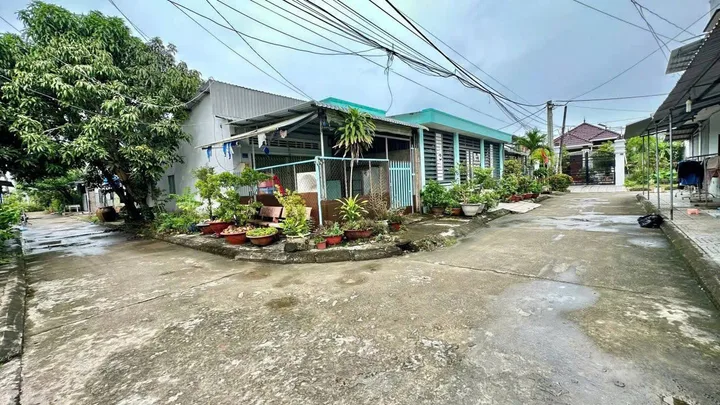 Đất nền ngon ở Thới Tam Thôn-Củ Chi  . DT 80m2, giá 1ty100trtriệu. SHR.