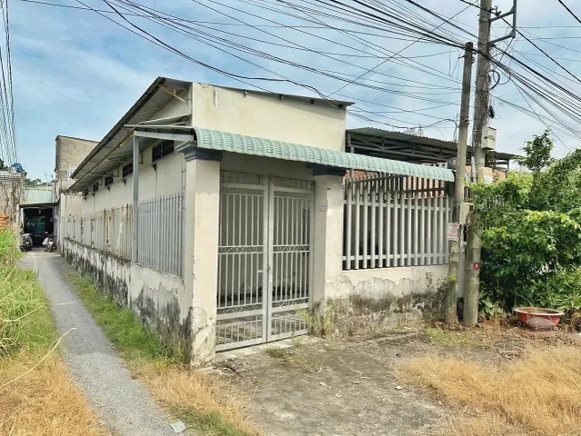 Ngộp lắm rồi !!! Cần bán nhanh dãy trọ 6 phòng ở Tân An Hội , Củ Chi  150m2 - SHR — giá chỉ 1 tỉ 380tr