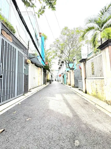 TÂN BÌNH - NGUYỄN HỒNG ĐÀO BÀU CÁT HXH ĐỖ CỬA 56m2 3 Tầng 3 PN NHỈNH 8 Tỷ