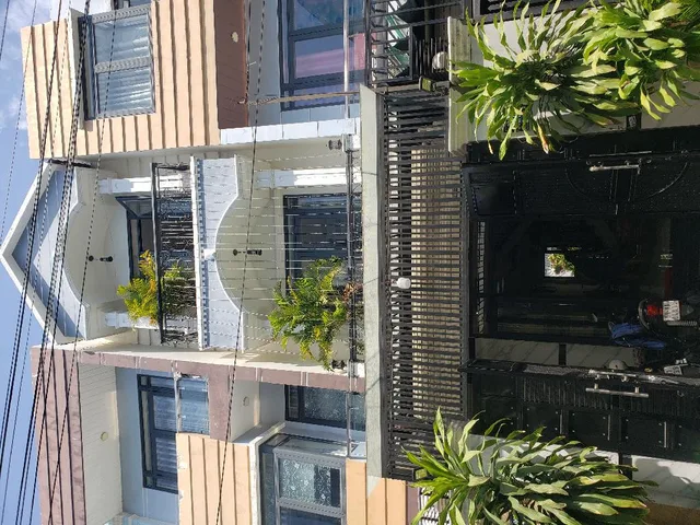 Gấp bán định cư 3 tầng sổ hồng riêng, hẽm xe hơi