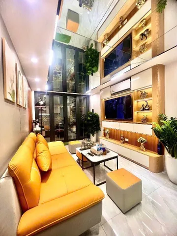 *Hoàng Hoa Thám - Thang Máy - 20M ra Phố *