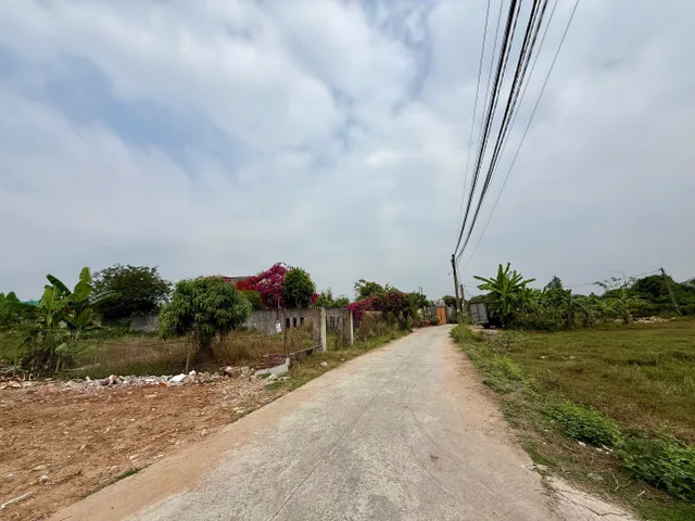 - 1.000m2 có 300m2 thổ cư, Phường Long Tâm, TP Bà Rịa
