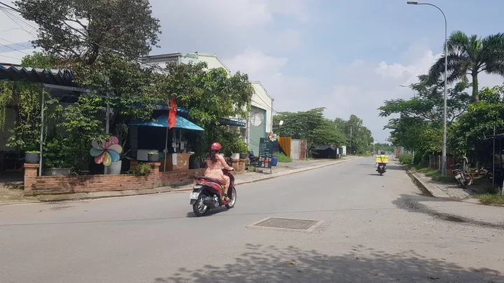 🛑 ĐẤTLỚN.COM giới thiệu nhà xưởng Hóc Môn: Bán nhà xưởng 2000m² tại mặt tiền Bà Điểm 4