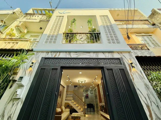 Bán nhà ngay TTTM đường Bùi Quang Là 55m2 2Tỷ830 sổ riêng chính chủ.