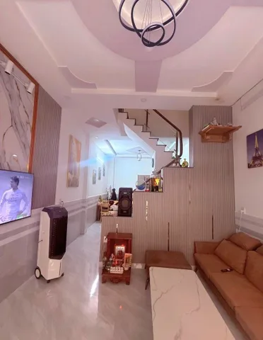 BÁN NHÀ ĐẸP CẠNH TÂ.N KỲ TÂN QUÝ - HẺM XE HƠI - DTSD 80M2