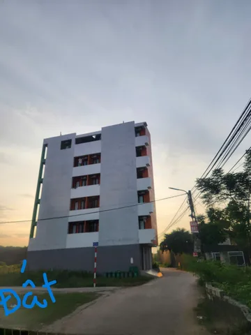 BÁN ĐẤT HOÀ LẠC, TĐC TÂN XÃ, PHÂN LÔ Ô TÔ TRÁNH CÓ VỈA HÈ, ĐỐI DIỆN ĐH FPT, HV TÀI CHÍNH