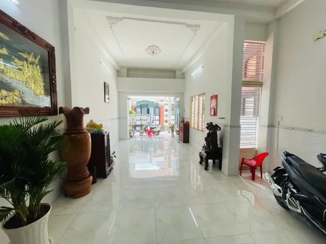 Mặt tiền Quách Hữu Nghiêm, 135m2, 5x27m, 4 tầng 6PN, nhà đẹp ở ngay, chỉ 13.5 tỷ