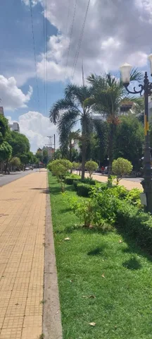 Mặt tiền Kinh doanh Ngay Tân Sơn Nhì, Tân Thành, Nguyễn Cửu Đàm, Đường đôi 20M. Có vỉa hè.