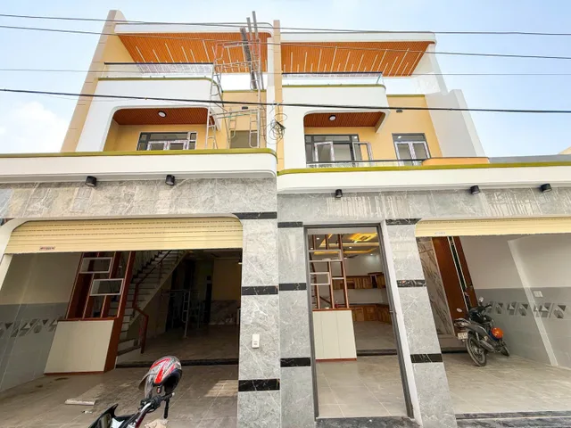 BÁN NHÀ 1T1L (HOÀN CÔNG) NGAY CHỢ ĐỒN THUỘC P. BỬU HOÀ. GIÁ CHỈ 3,7 TỶ