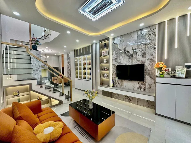 Tại Bình Thạnh. Căn 38.1m² Vũ Tùng xây trệt 1 lầu, giá 1 tỷ 550 . Gần chợ Bà Chiểu. Hẻm 5m, sổ riêng