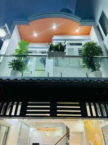 Bán nhà gấp! Tại Đường Vũ Tùng, Phường 2, Bình Thạnh, 38m2 đẹp, nhiều tiện ích