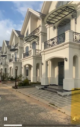 Bán nhà 298m² có sẵn 200m² thổ cư ngang 12m giá 16 tỷ tại Phường Lang Biang - Đà Lạt