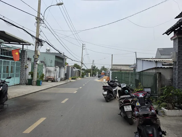🟥Bán nhà Mặt tiền Tq6n Hiệp 10 hóc Môn DT rộng 132m² ngang 6x23m giá 5ty25 Xã Hóc Môn