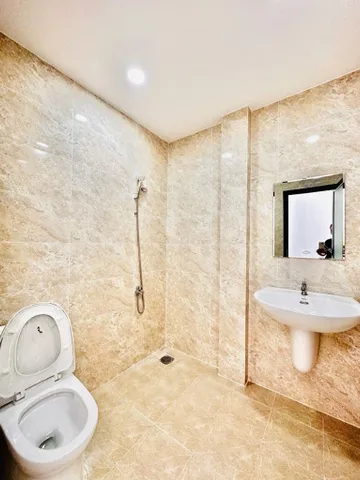 Gấp bán nhà 2 tầng sổ hồng riêng, hoàng công đủ