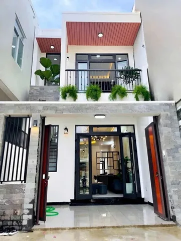 Còn 1 căn duy nhất tọa lạc tại cây xăng 75 đồng khởi biên hòa