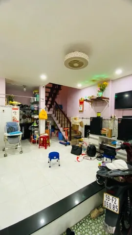 PHÚ NHUẬN NGANG 8M/54M2 CHỈ HƠN 8 TỶ. GIÁP BÌNH THẠNH THUẬN TIỆN DI CHUYỂN VỀ TRUNG TÂM.